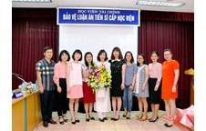 Nghiên cứu sinh Ngô Hồng Nhung bảo vệ thành công luận án Tiến sĩ Kinh tế tại Học viện Tài chính
